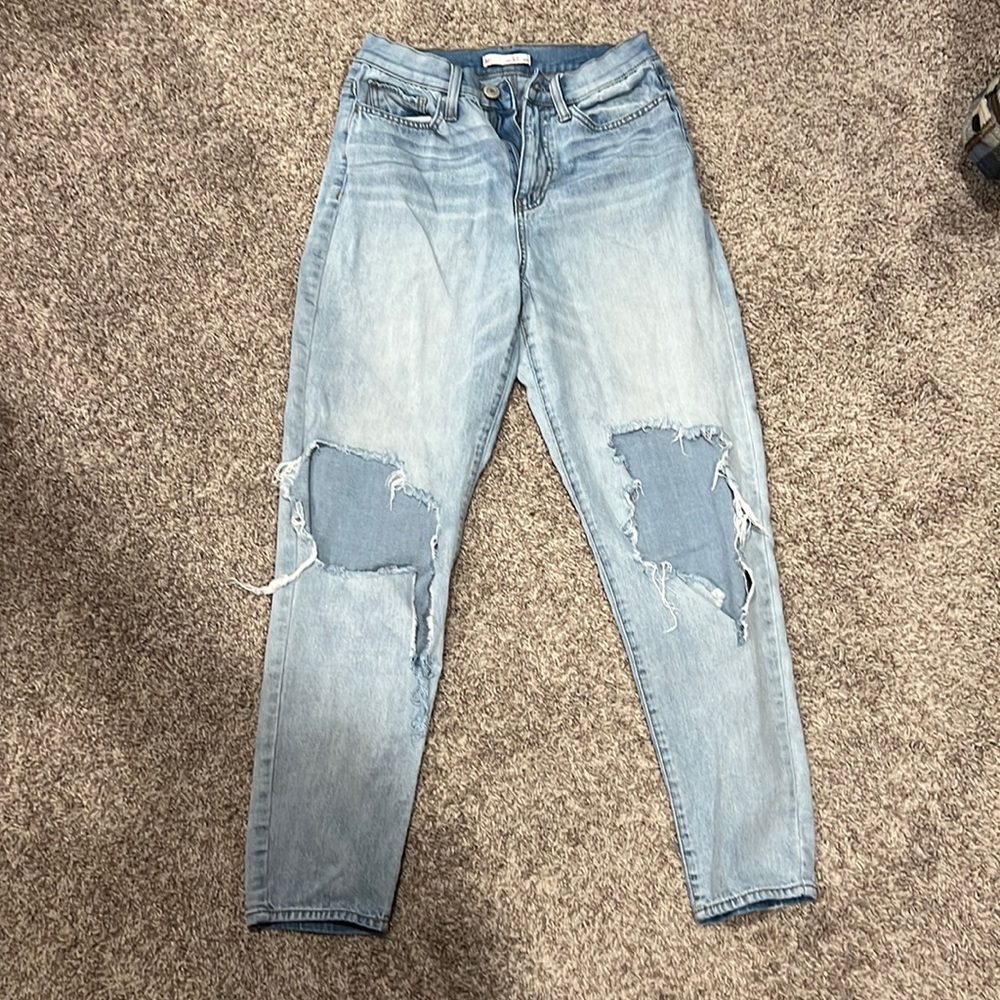 SO mom jeans light wash